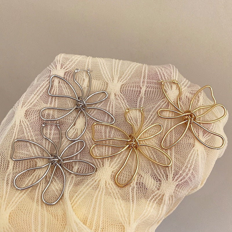 Minimalist Metal Lines Flower Earrings